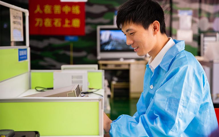 lampadaire solaire tout en un