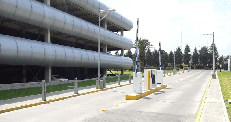 carga de luz solar en un día nublado