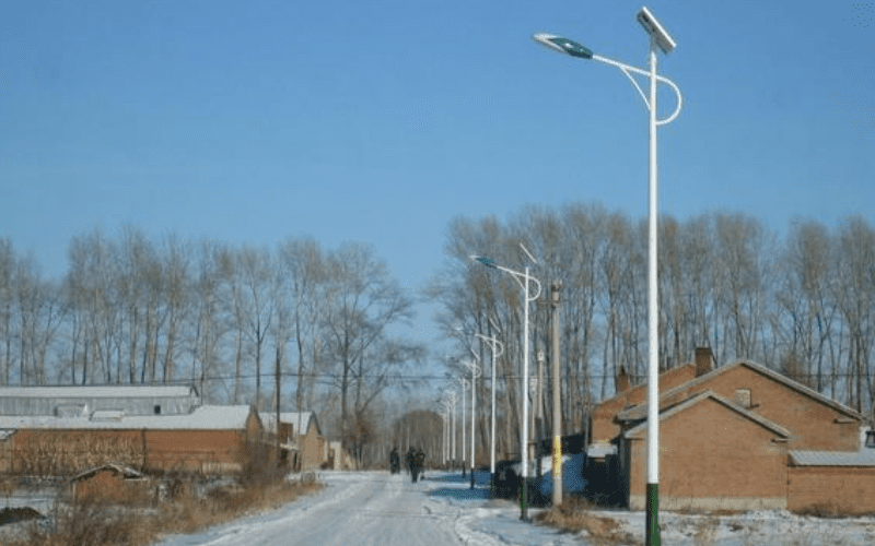 ضوء الشوارع بالطاقة الشمسية في المناطق الريفية