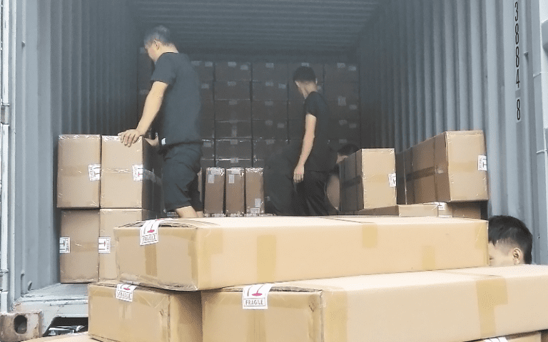 entreprise de lampadaires solaires