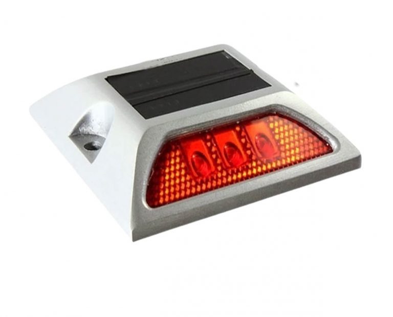 solar powered road studs