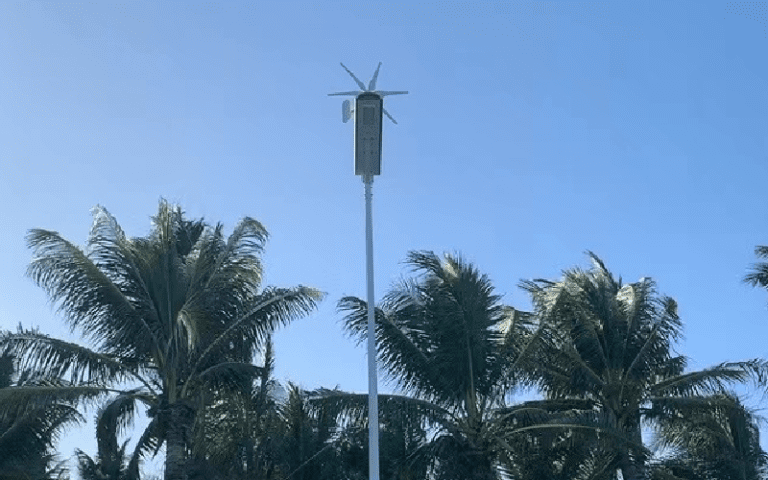 Solar-Wind-Hybrid-Straßenlaterne